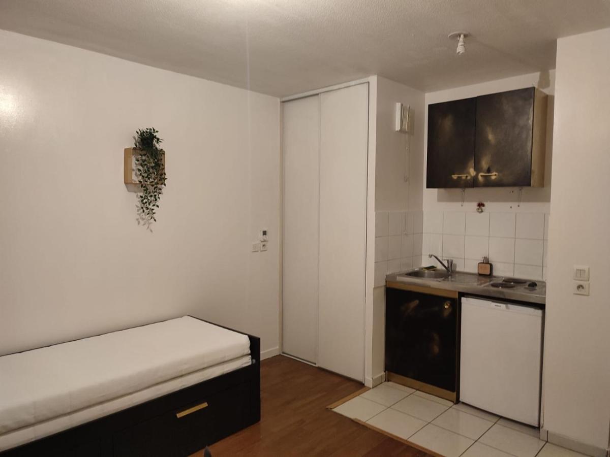Chaleureux Studio Kais Apartment Bron Luaran gambar