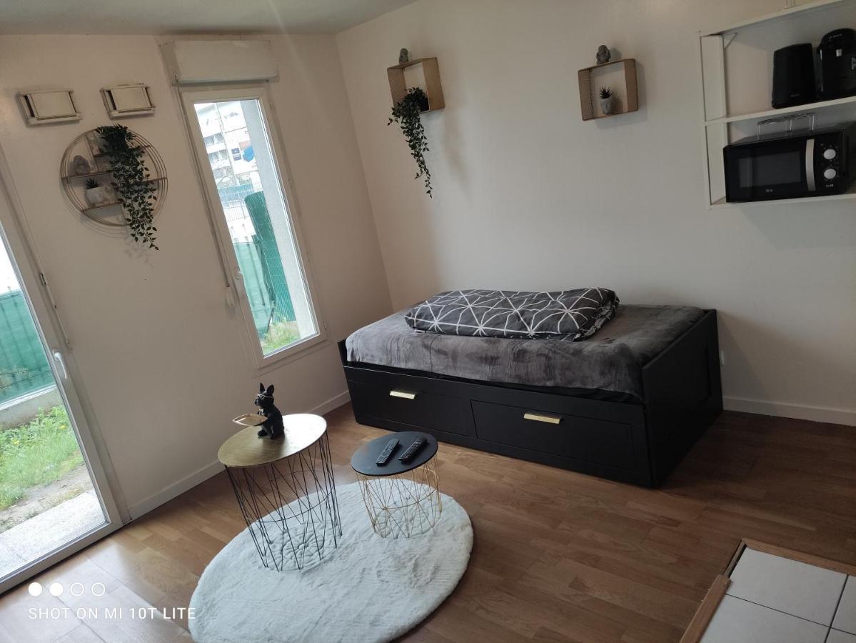 Chaleureux Studio Kais Apartment Bron Luaran gambar